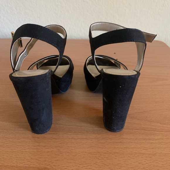 Back heels with block heel - Picture 2 of 4